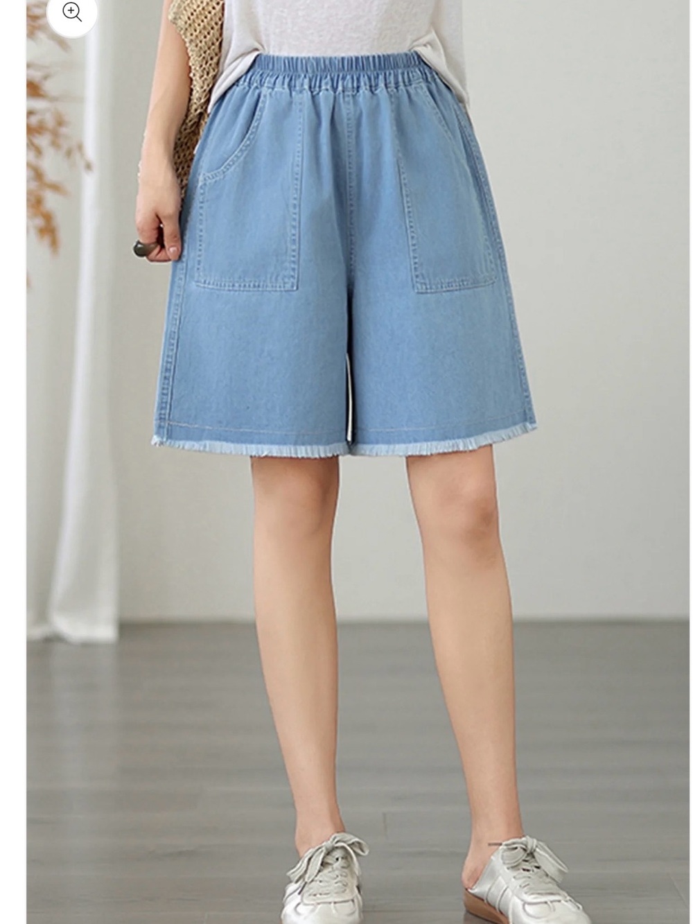 NWT Women's High Waisted Light Blue Denim Elastic-Waist Women’s Shorts size S